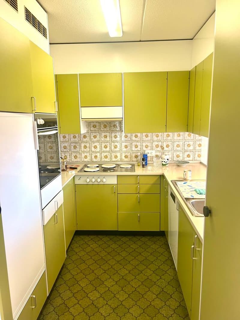 Charmante 4.5-Zimmer-Wohnung mit Seeblick in Gunten (8)