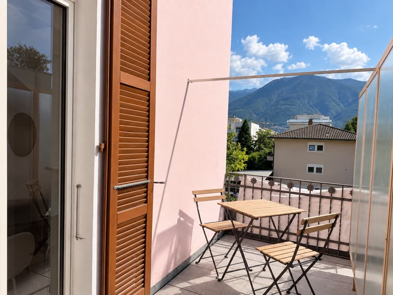 Monolocale arredato con piccola terrazza - Ascona centro (9)