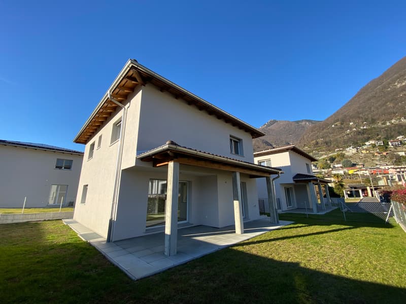 Case unifamiliari in vendita a Cugnasco (11)