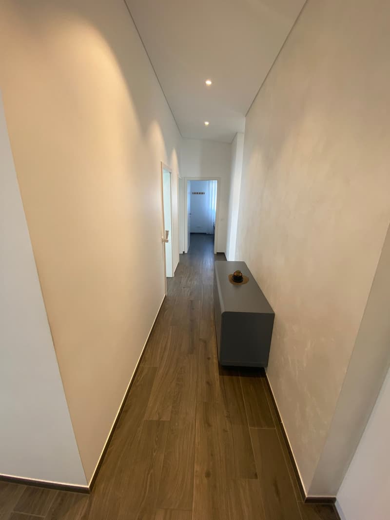 Attico di pregio in vendita a Tenero – 180 m² con grande terrazza panoramica (5)