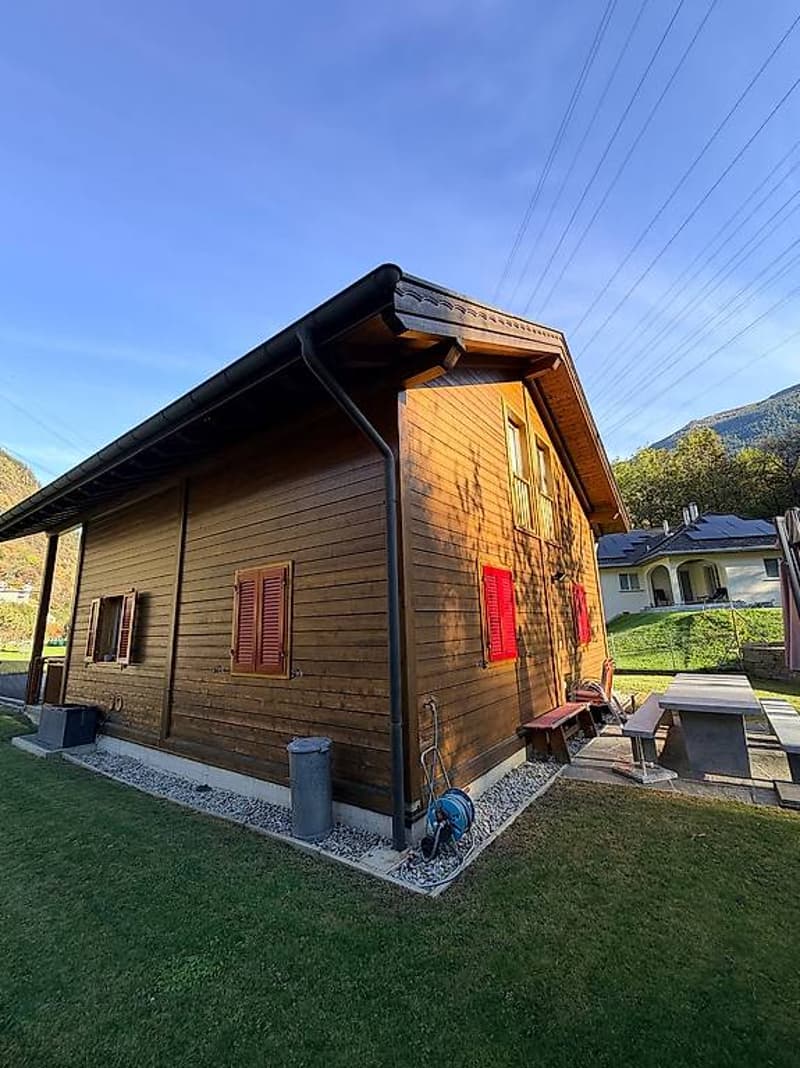 Vendesi casa a Chironico (2)