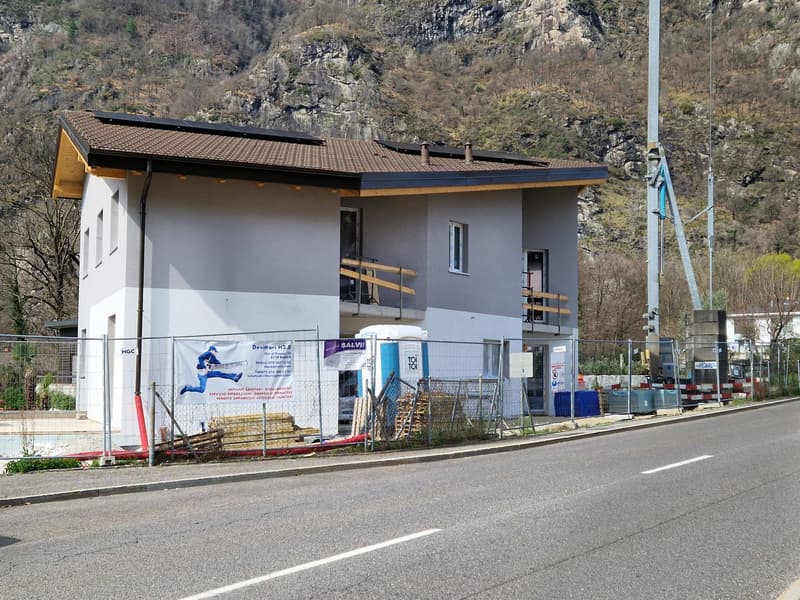 Casa bifamiliare moderna in costruzione a Biasca (4)