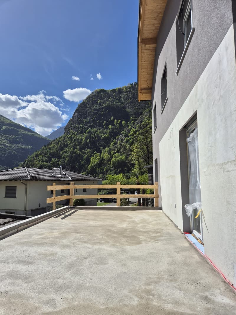 Casa bifamiliare moderna in costruzione a Biasca (13)
