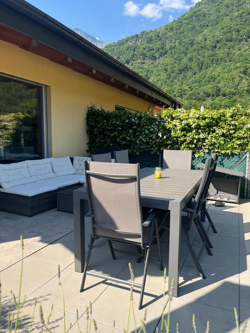 Casa moderna a Maggia – 4.5 locali con vista e giardino (13)