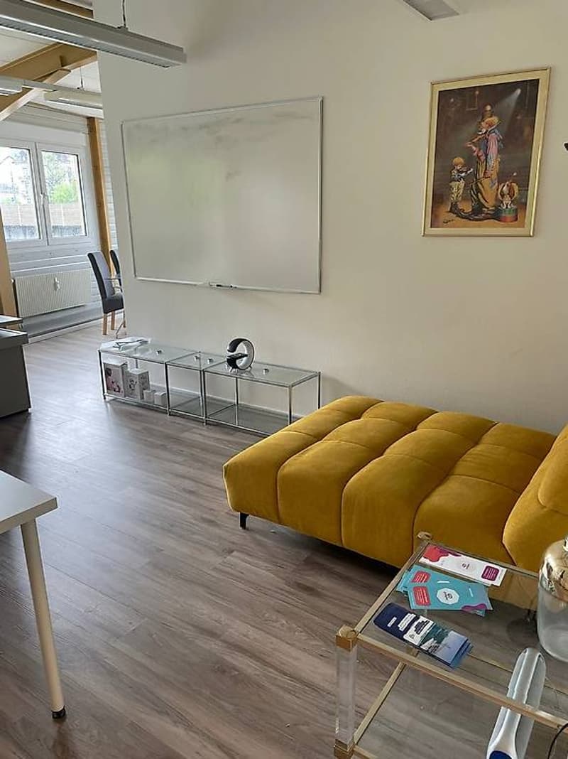 Zu Vermieten Büro (3)