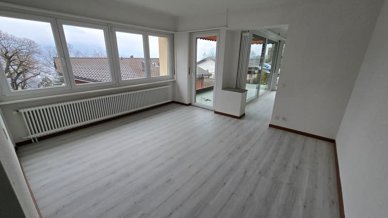 white floor, large windows, terrace, central heating, sliding doors