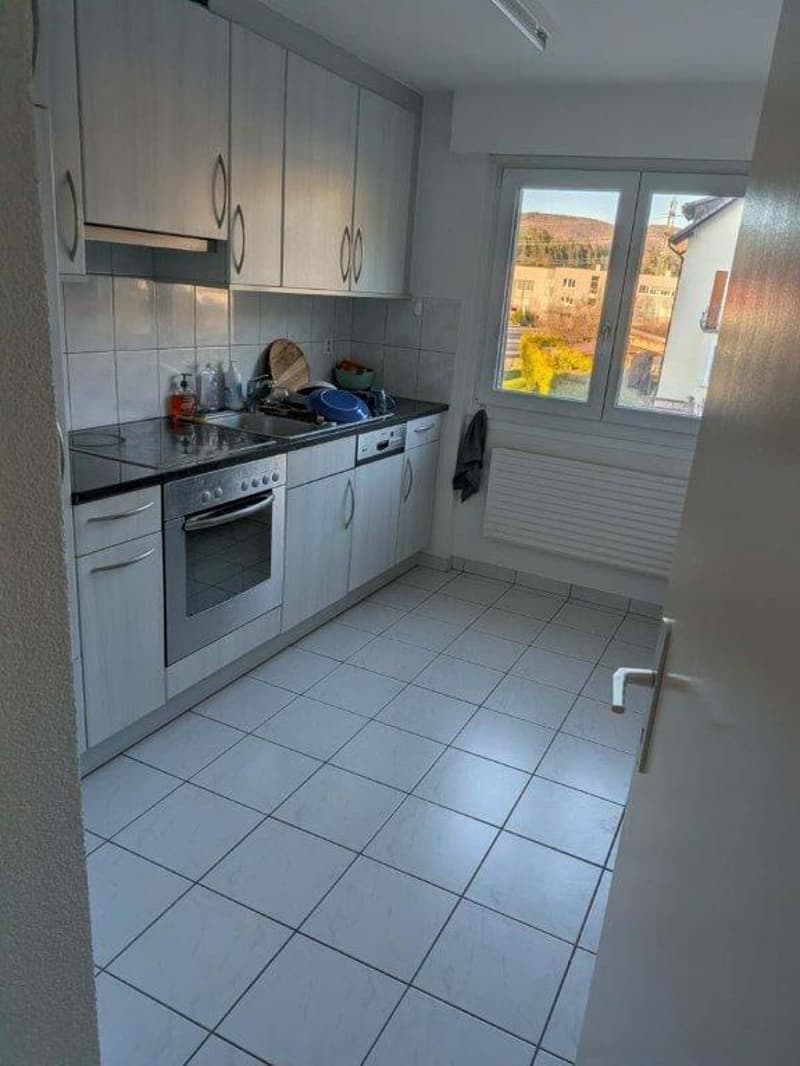 Helle 3-Zimmer-Wohnung mit Balkon in Bévilard – ab Juli 2026 verfügbar (6)