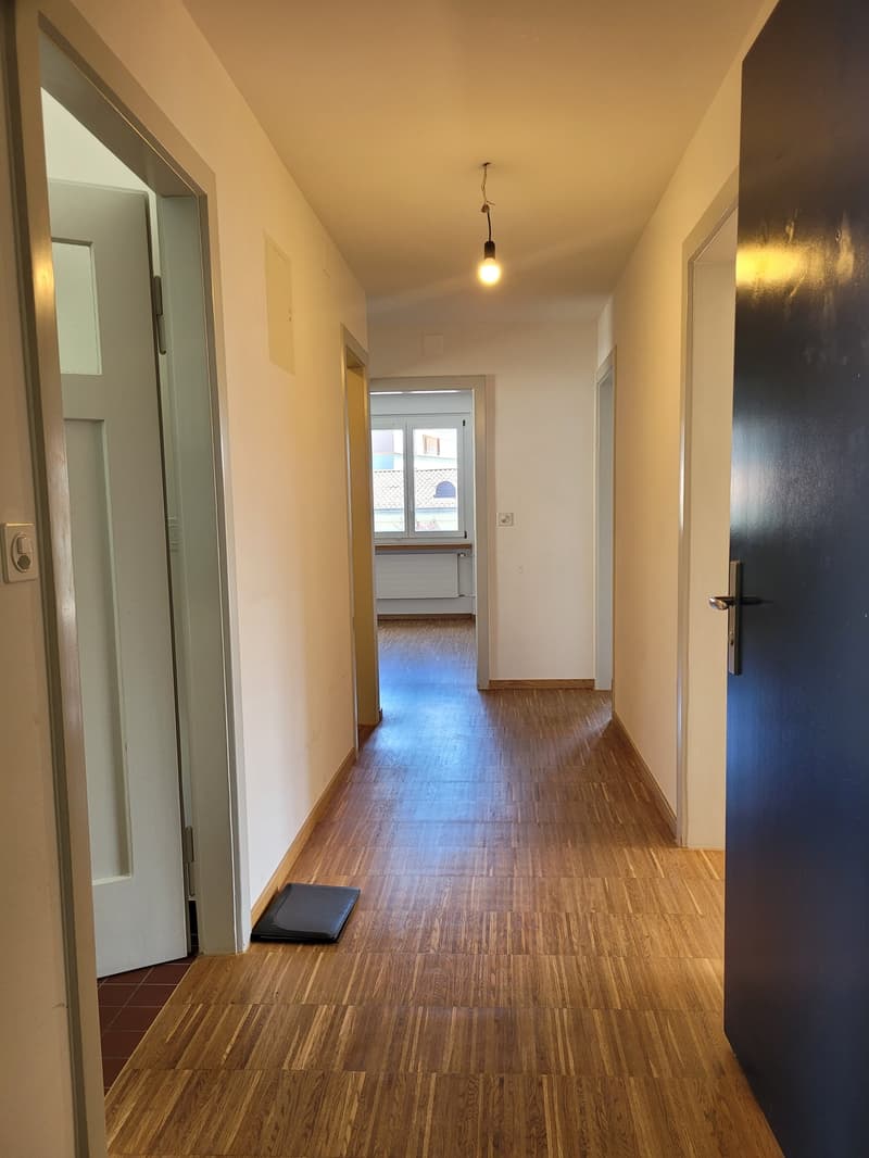 4.5-Zimmer-Wohnung mit Balkon und Waschmaschine (2)