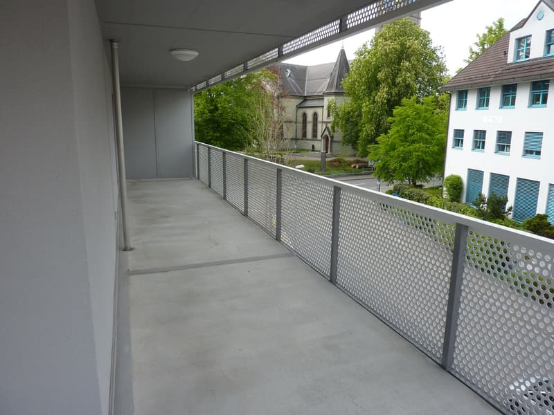 Helle 4.5-Zimmer-Dachwohnung mit Balkon und Aussicht in Wetzikon (8)