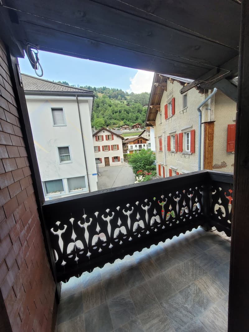 Charmante 3.5-Zimmer-Wohnung im traditionellen Schweizer Haus in Küblis (9)