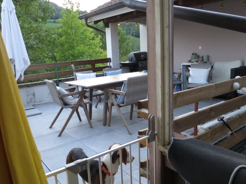 Grosse 4.5-Zimmer-Wohnung in Läufelfingen – ruhige Lage mit Balkon und Aussicht ins Grüne (8)