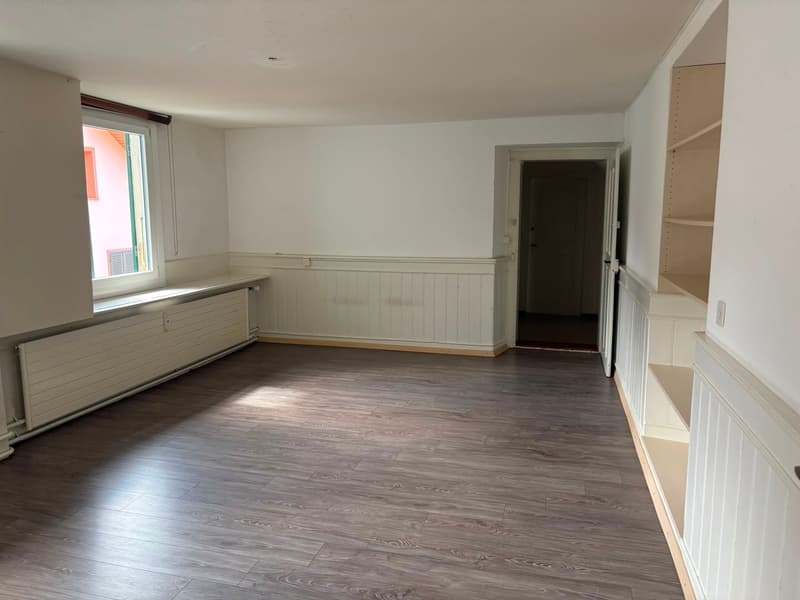 4.5-Zimmer-Wohnung mit Balkon in Läufelfingen – ab sofort verfügbar! (2)