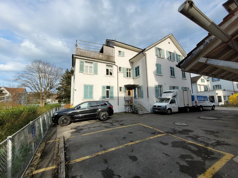 Parkplatz Kilchbergstrasse 7 in Adliswil zu vermieten (1)