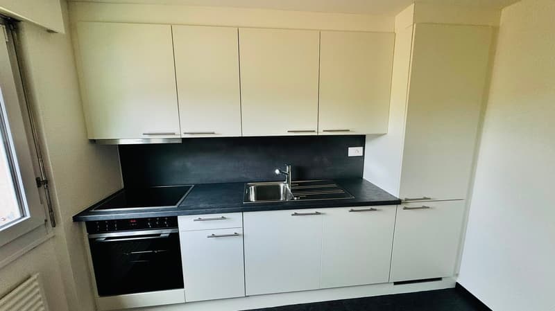 Helle 3-Zimmer-Wohnung mit Balkon in Bévilard – sofort verfügbar! (8)