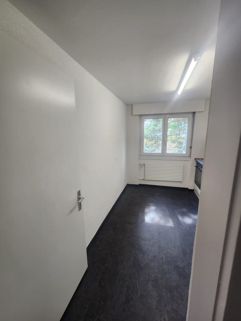 Helle 3-Zimmer-Wohnung mit Balkon in Bévilard – sofort verfügbar! (9)
