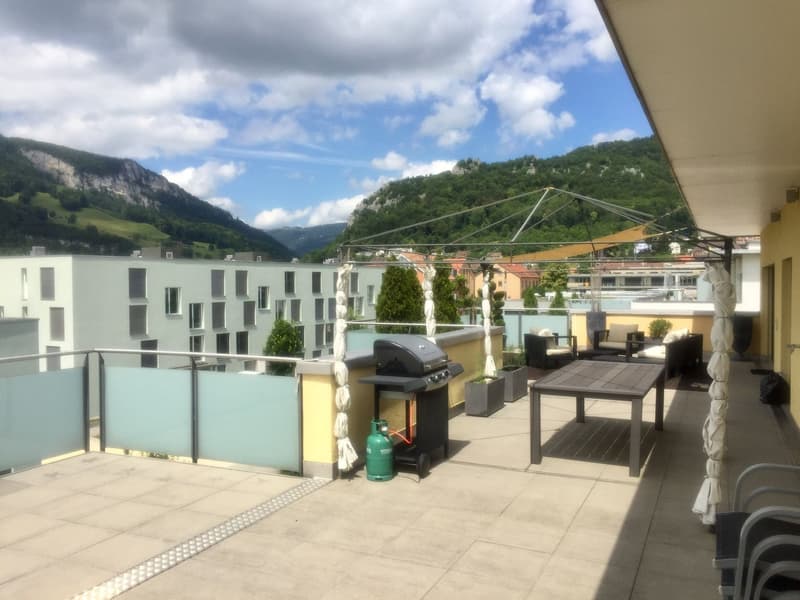 Appartamento attico esclusivo di 5,5 locali con terrazza sul tetto impressionante (4)