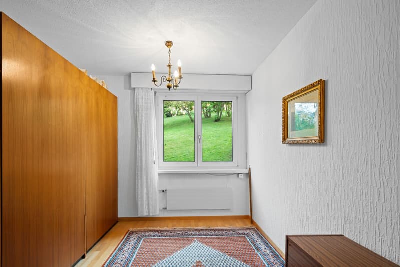 Ruhig gelegene 4.5-Zimmerwohnung mit 3 Nebenräumen und Sanierungspotenzial (10)