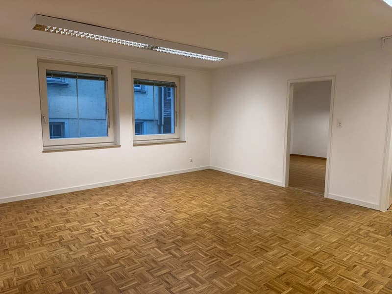 Helle 5-Zimmer-Bürofläche mit 140 m² im Zentrum von Winterthur (8)