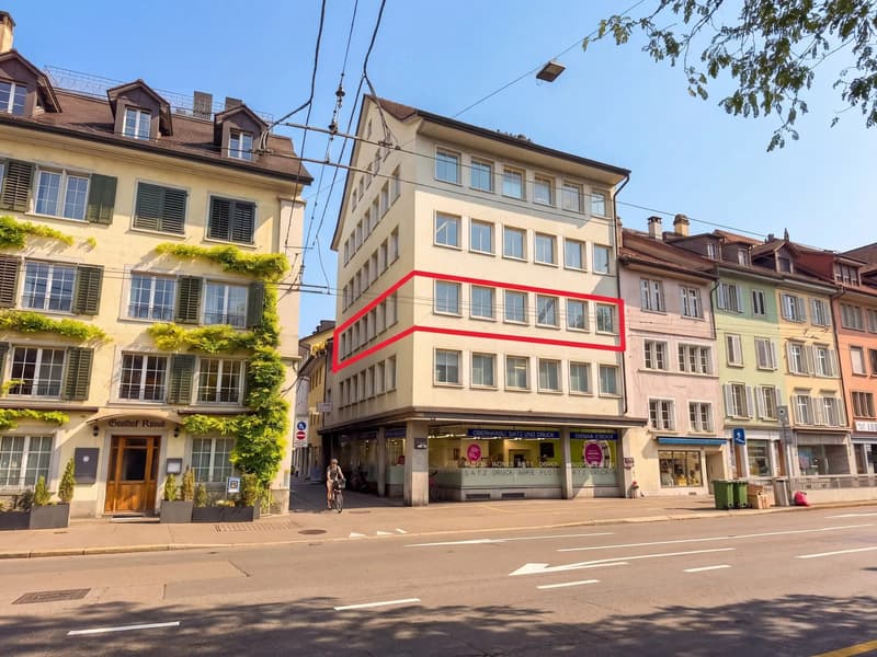 Helle 5-Zimmer-Bürofläche mit 140 m² im Zentrum von Winterthur (1)