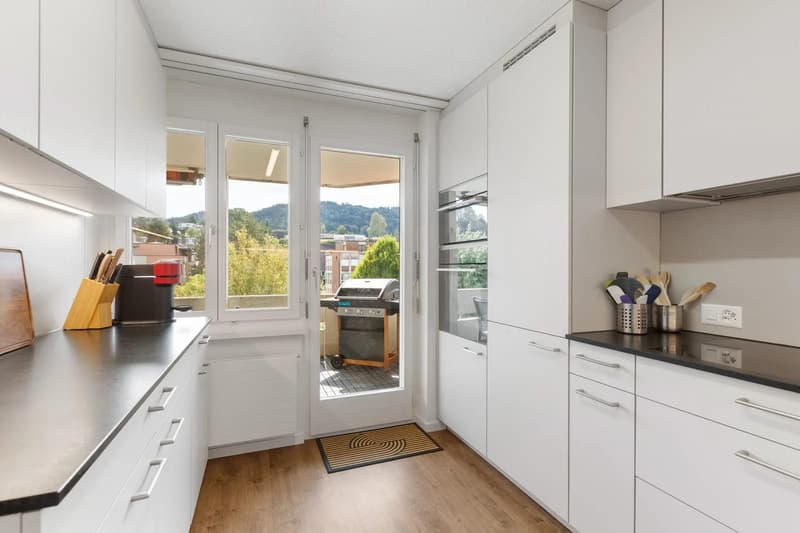 4.5-Zimmer-Wohnung mit Balkon und Schwedenofen in Oberuzwil (2)