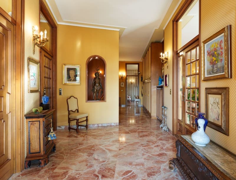 Elegante villa di 9.5 locali con vista panoramica a Morbio Inferiore (5)