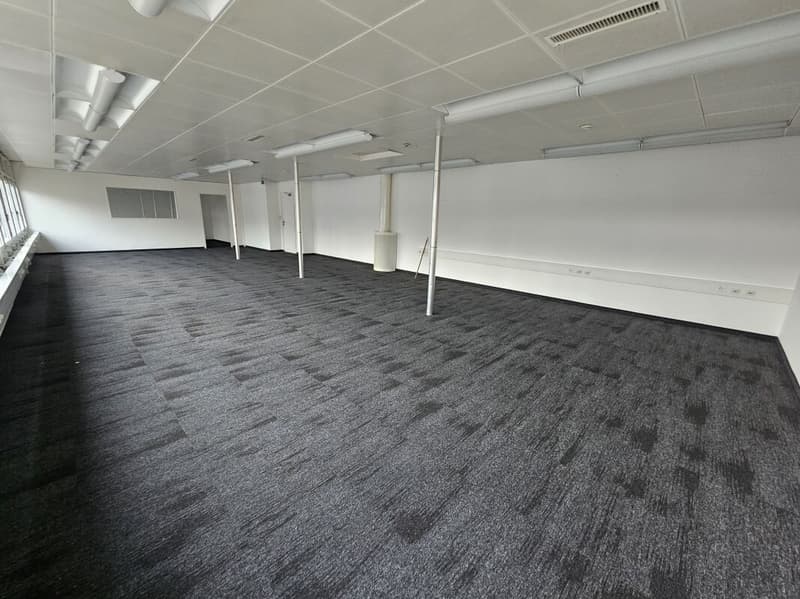 Commercial premises (4)
