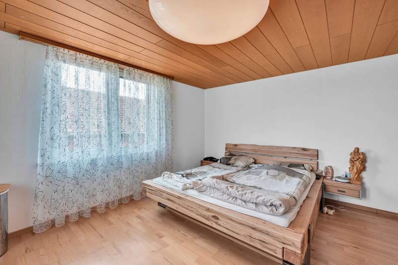 Wohn- und Geschäftshaus mit Nebenbauten (4)