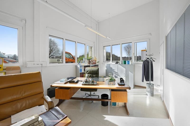 Büro- und Lagerräumlichkeiten (4)