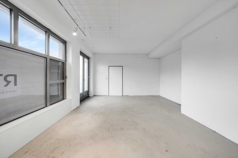 Commercial Space (5)