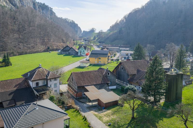 Einfamilienhaus mit Scheune (3)