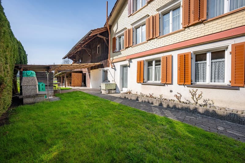 Einfamilienhaus mit Scheune (5)
