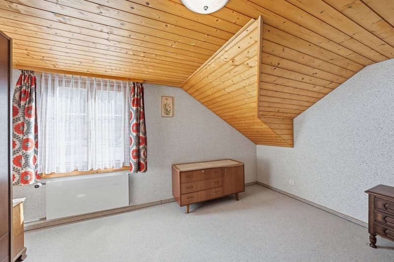 Einfamilienhaus mit Scheune (9)
