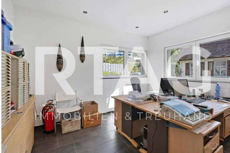 Büro (3)