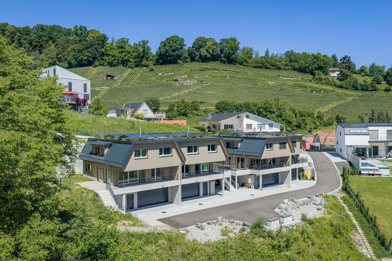 Wohnen mit Aussicht – Stilvolle neue Doppeleinfamilienhäuser (10)
