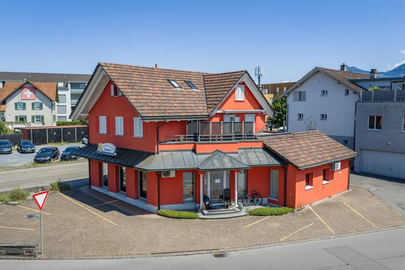 Wohn- und Geschäftshaus (2)