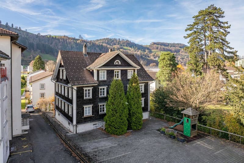Wohn- und Geschäftshaus | Mehrfamilienhaus (2)