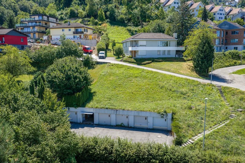 Baulandgrundstück mit Bestandesobjekt (2)