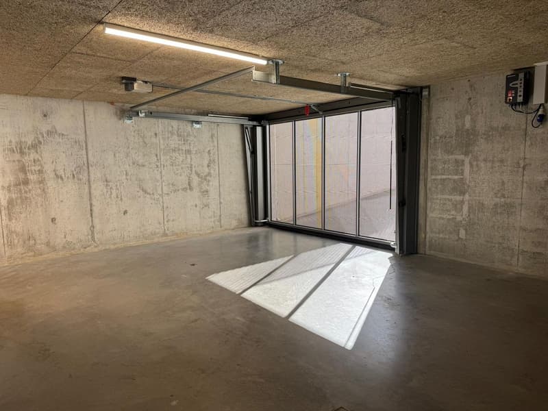 Tiefgaragenplatz (5)