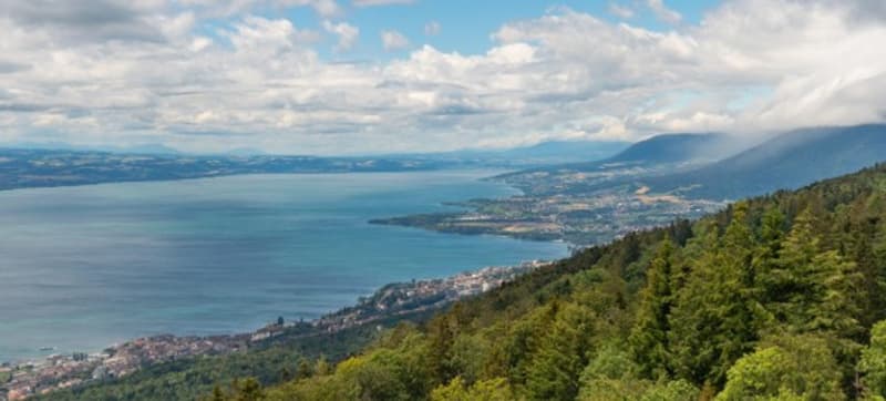 Recherche maison d’exception – grande famille, vue lac, lisière de forêt (1)