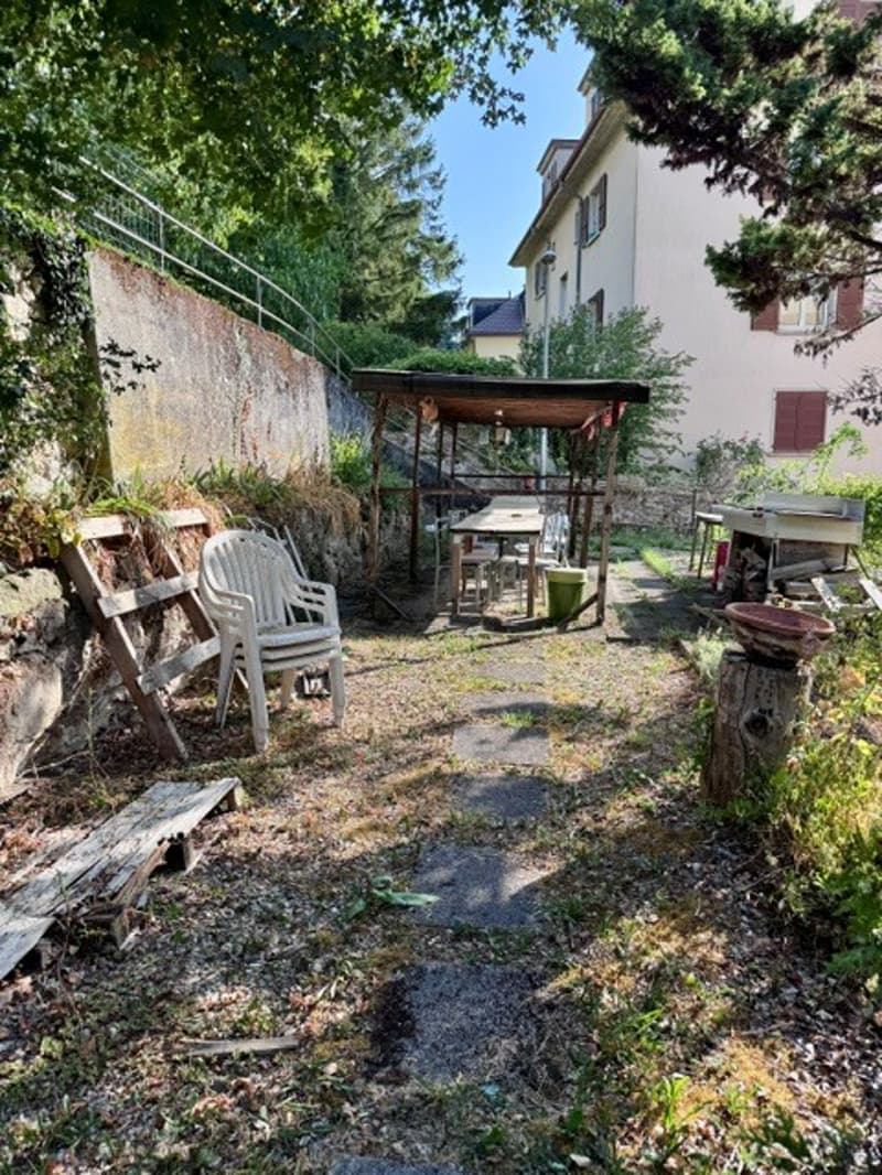 Charmant appartement de 3 pièces avec balcon et vue à Neuchâtel (14)