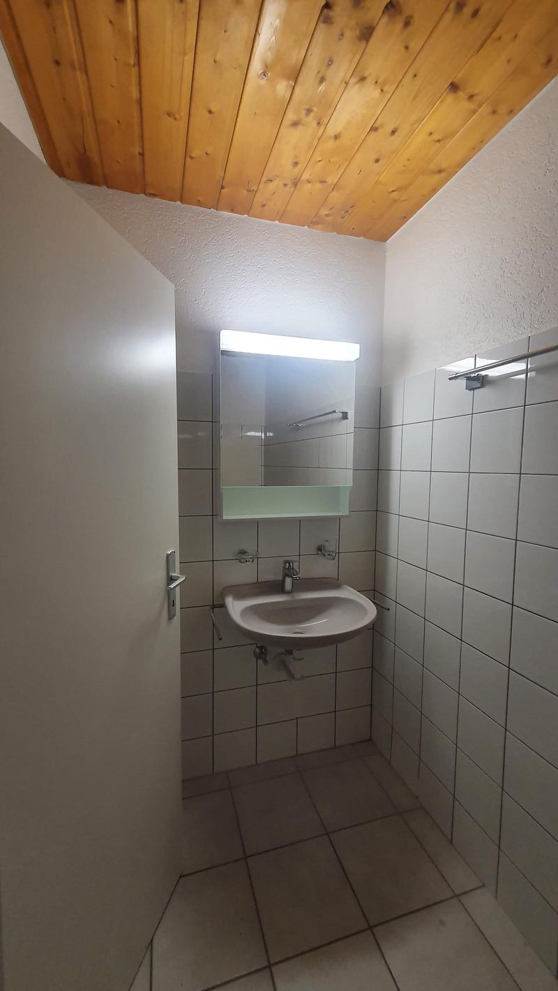 Charmant appartement de 3.5 pièces avec balcon au Locle (7)