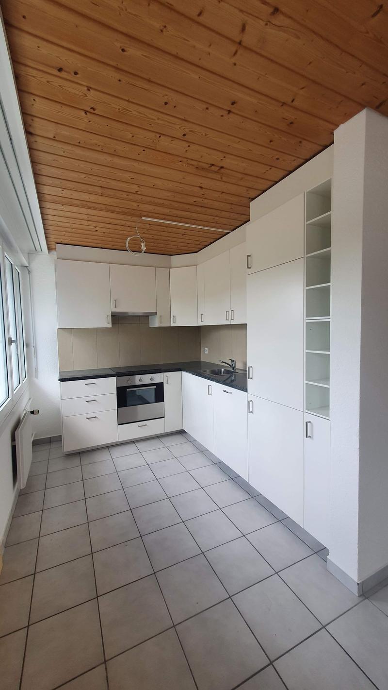Charmant appartement de 3.5 pièces avec balcon au Locle (2)