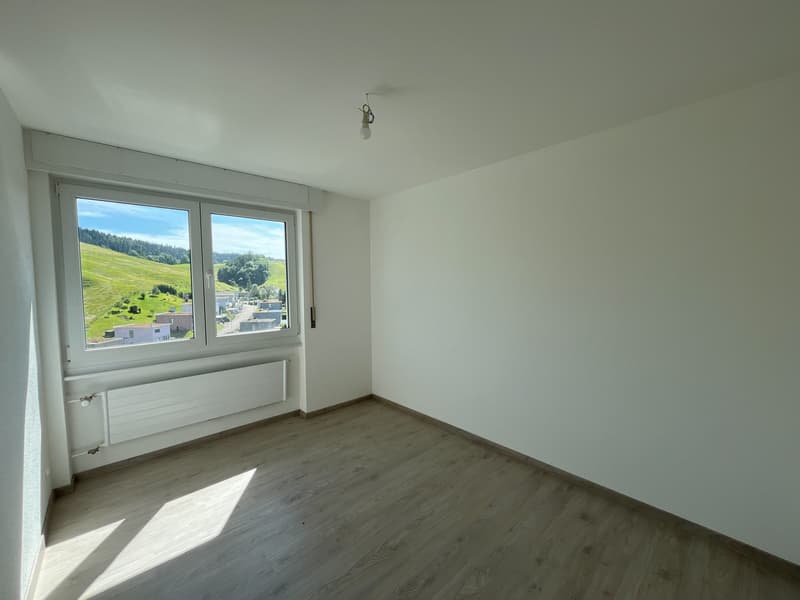 Appartement 3.5 pièces rénové au cœur du Locle (5)