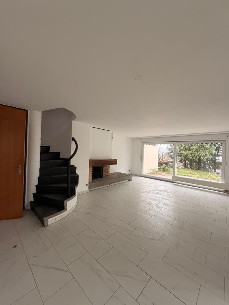 Villa moderne de 4,5 pièces avec garage et terrasses à Delémont (6)