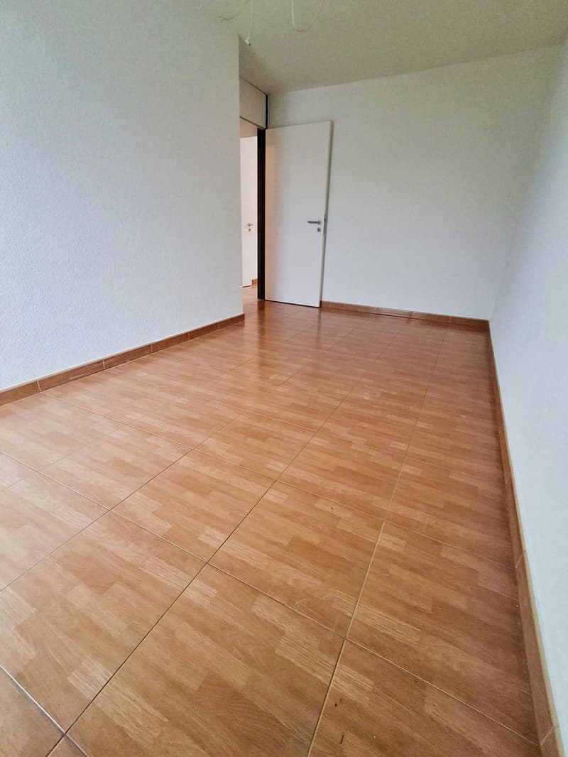 Spacieux appartement de 4.5 pièces à Courroux (15)