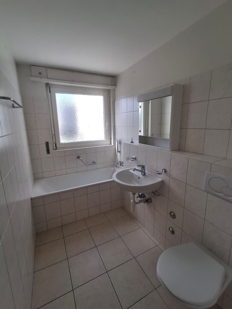 Appartement 3.5 pièces lumineux avec balcon à La Chaux-de-Fonds (4)