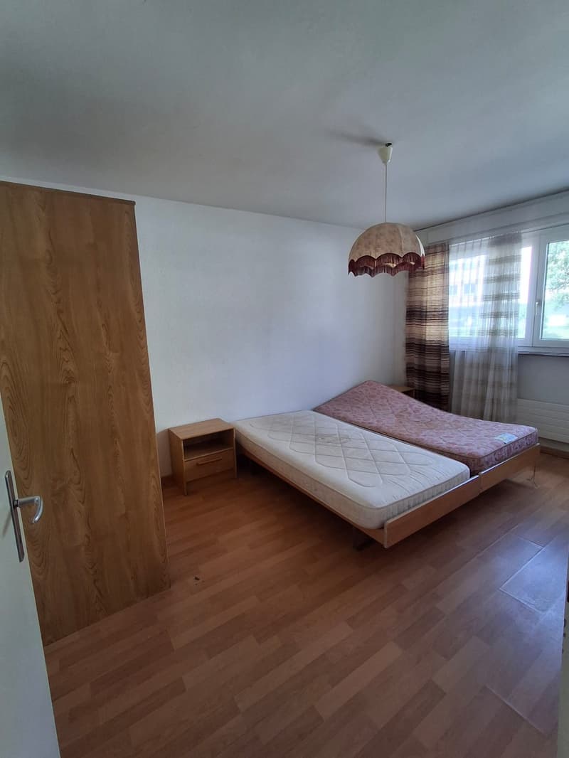Appartement lumineux de 3.5 pièces avec balcon à La Chaux-de-Fonds (4)