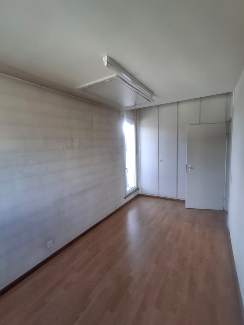 Magnifique appartement en attique de 4.5 pièces avec vue panoramique – La Chaux-de-Fonds (15)