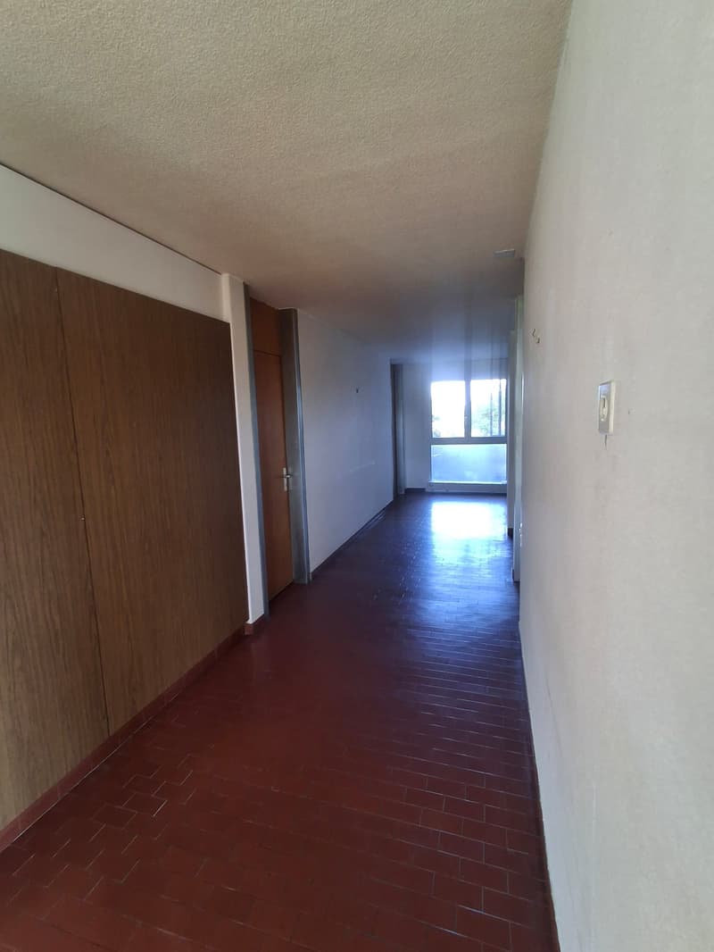 Appartement 3.5 pièces lumineux avec balcon à Le Locle (4)