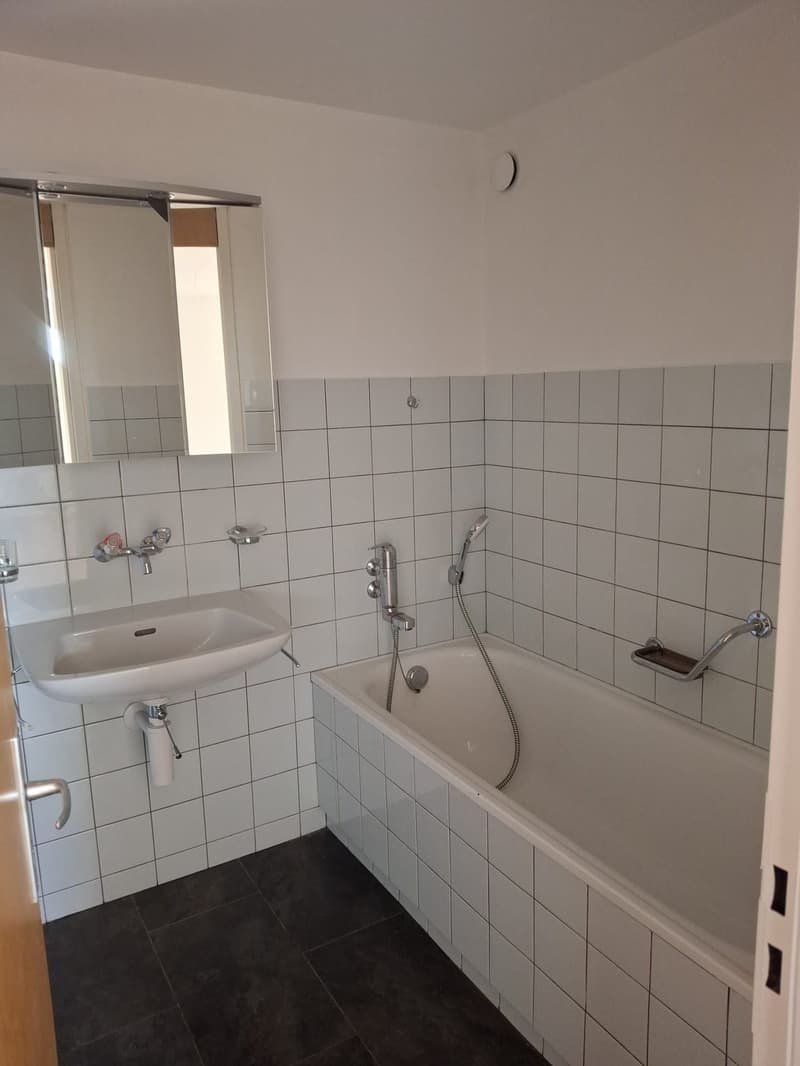 Charmant appartement de 2.5 pièces à Le Locle (9)